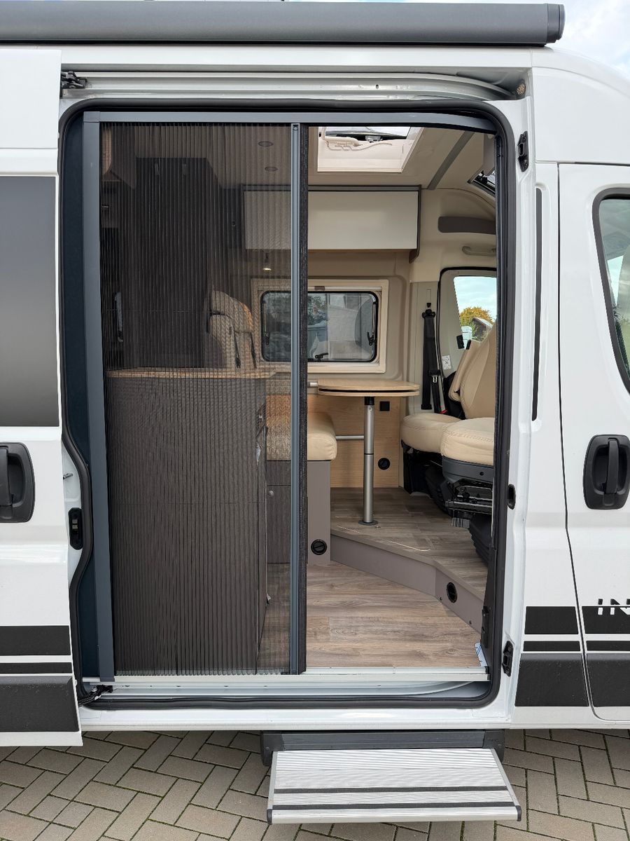 Fahrzeugabbildung LMC Innovan 603 - 70Jahre Sondermodell