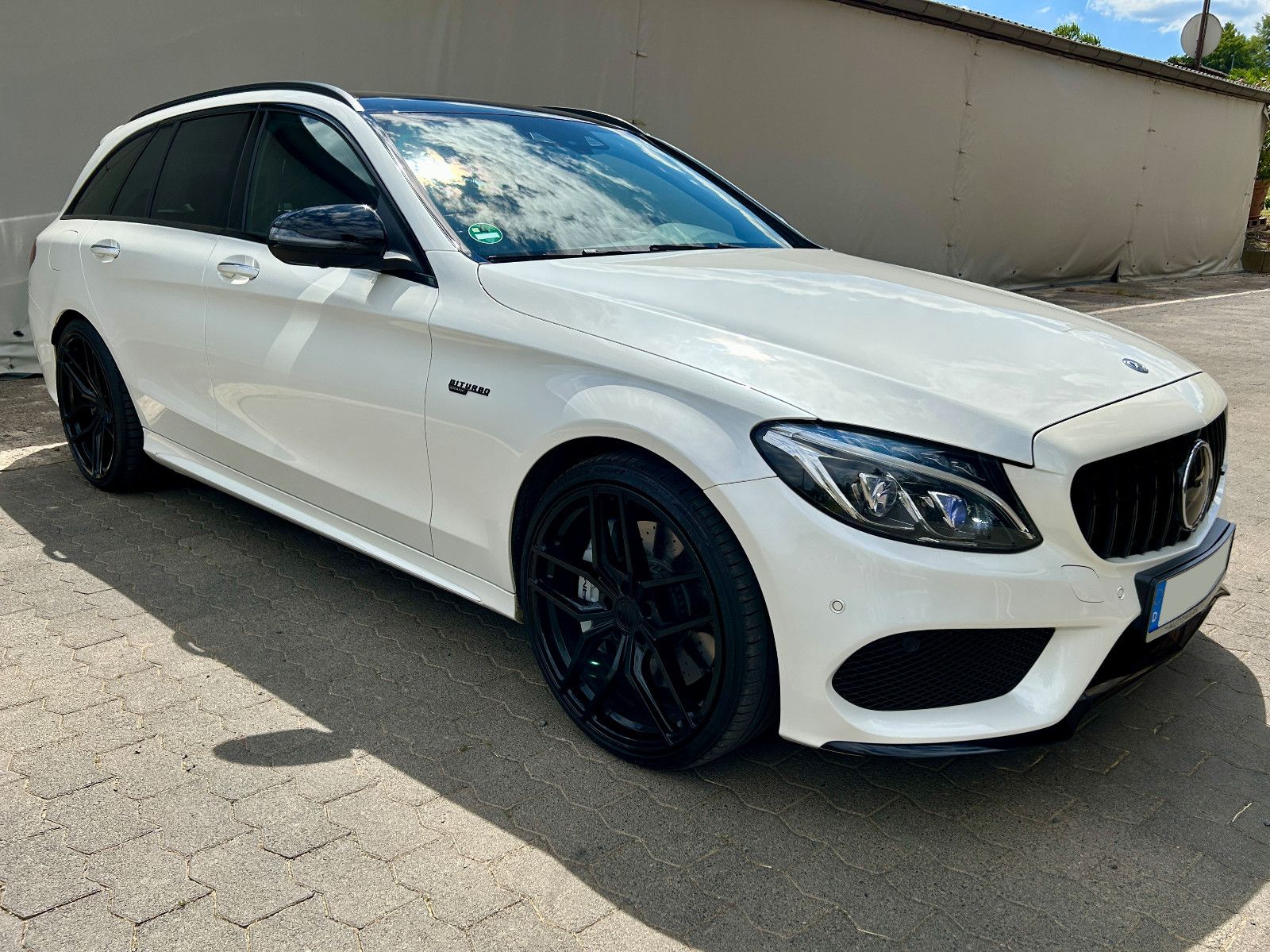 MERCEDES-BENZ C 43 AMG 4MATIC*LED*AHK*PANO*360*LEDER*RADAR*20"