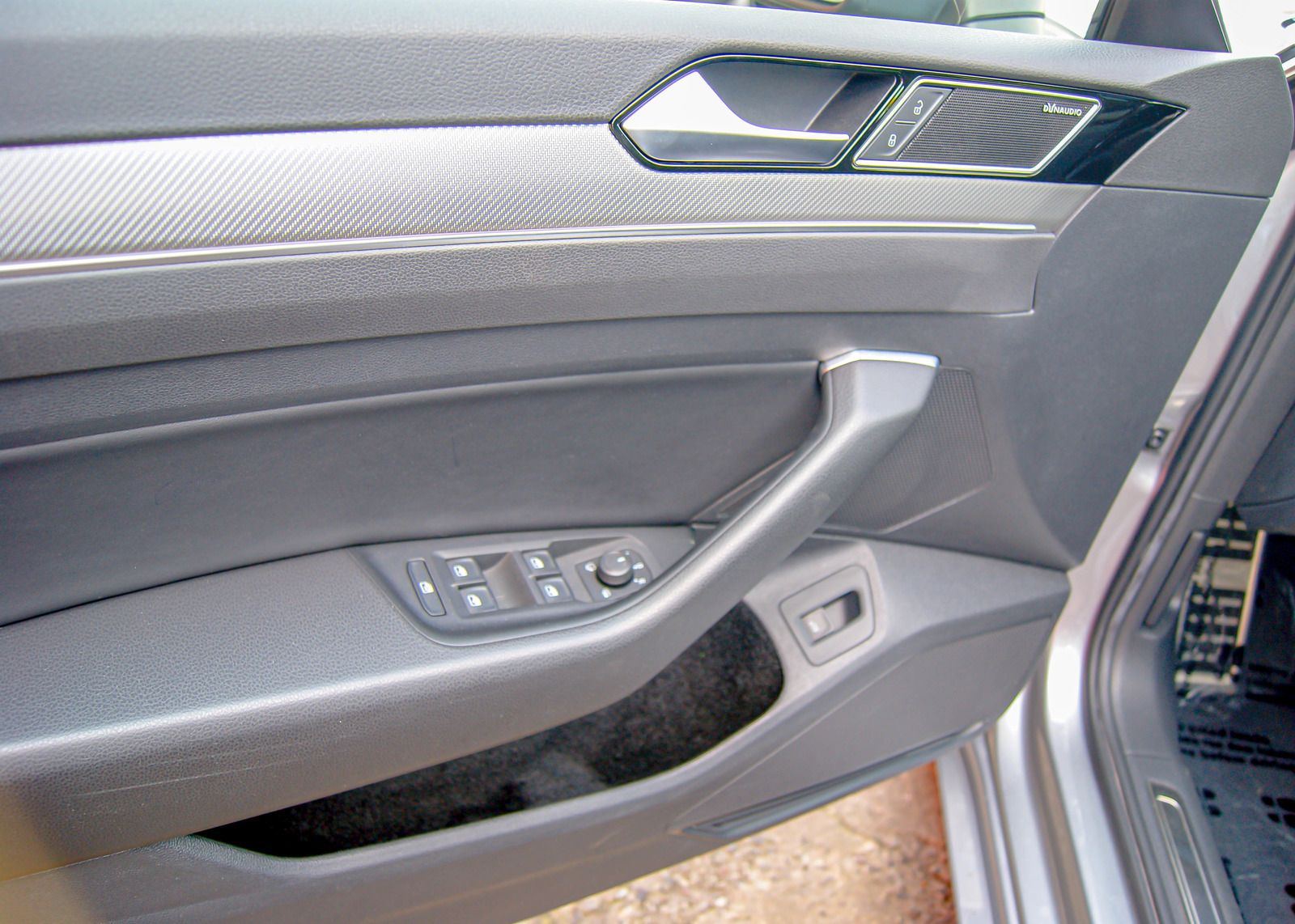 Fahrzeugabbildung Volkswagen Arteon R-Line 4Motion HEADUP PANORAMA STANDHEIZG