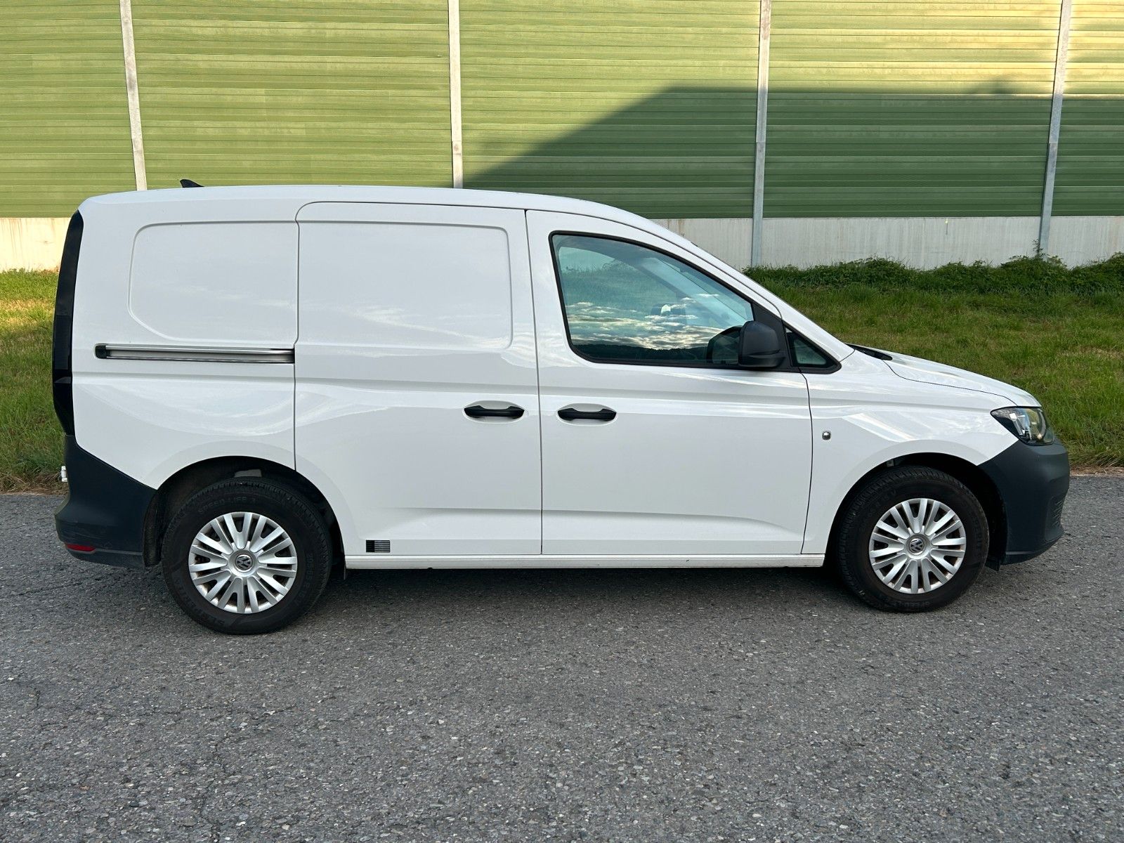Volkswagen Caddy 2,0 Cargo Basis Katenwagen Klima imagem 2