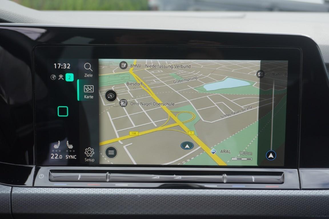 Volkswagen Golf VIII 1.5 eTSI DSG Active LED Standheizung, миниатюра 23
