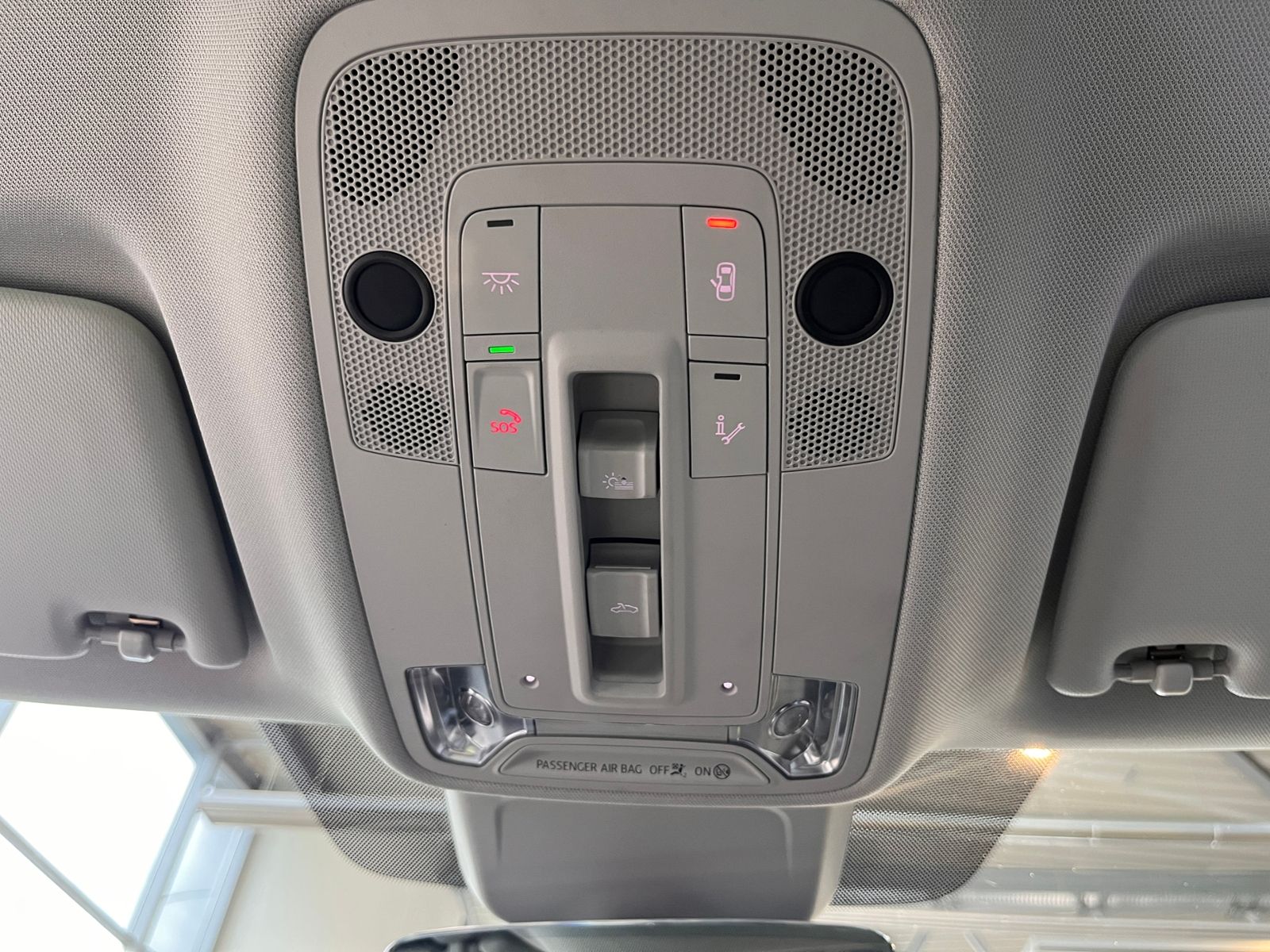 Fahrzeugabbildung Audi Q3 40 TFSI quattro advanced PANO AHK LED