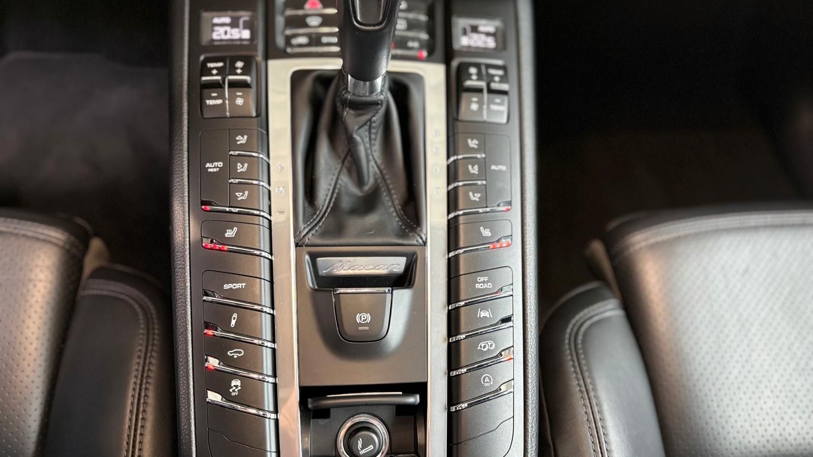 Fahrzeugabbildung Porsche Macan S Diesel/Panodach/21 Zoll Turbo/