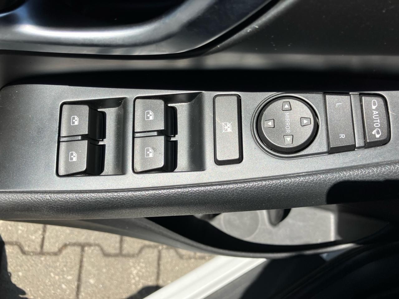 Fahrzeugabbildung Hyundai i30 N-LINE LED*NAVI*SHZ*LHZ*KEYLESS*INDUKTIV