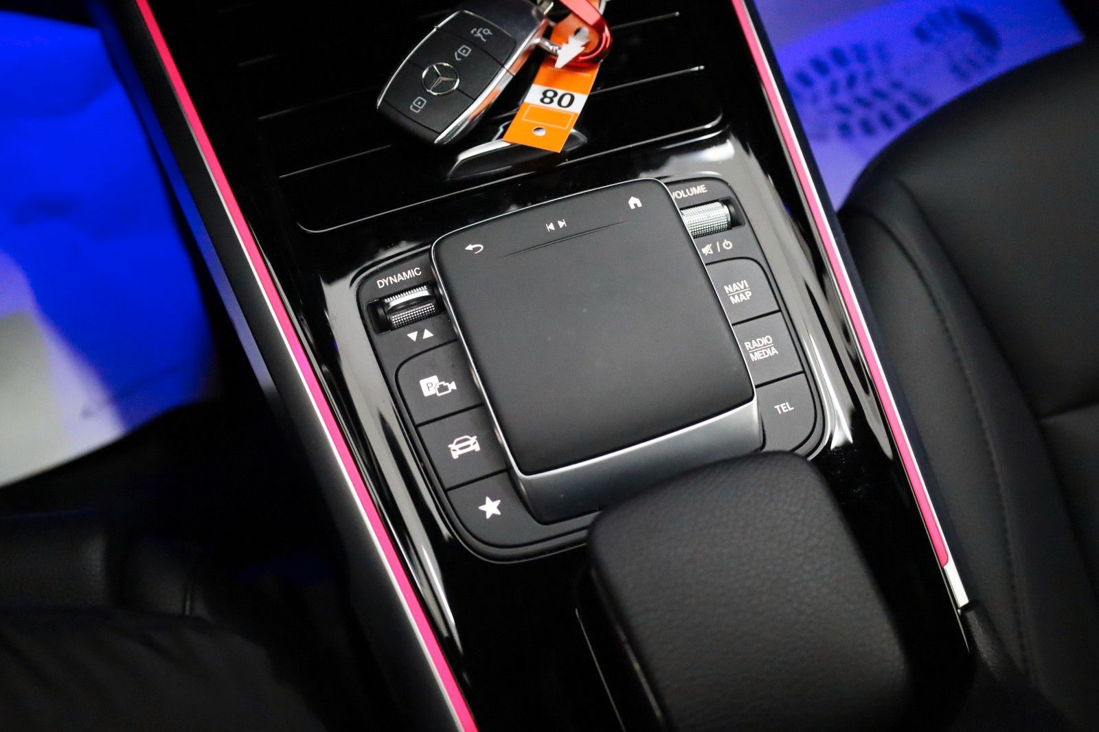 Fahrzeugabbildung Mercedes-Benz EQB 250 Progressive,Leder,Navi,LED,SH,Kamera +WR