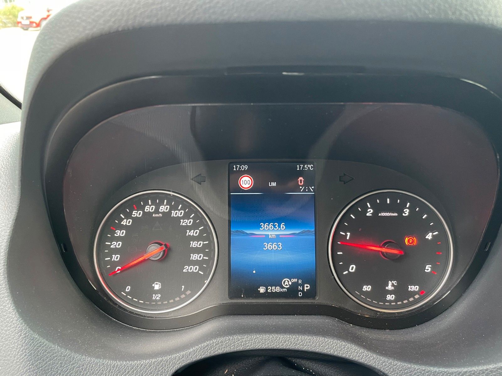 Fahrzeugabbildung Mercedes-Benz Sprinter 317 CDI Tourer 3665 9G Kamera AHK3,5to