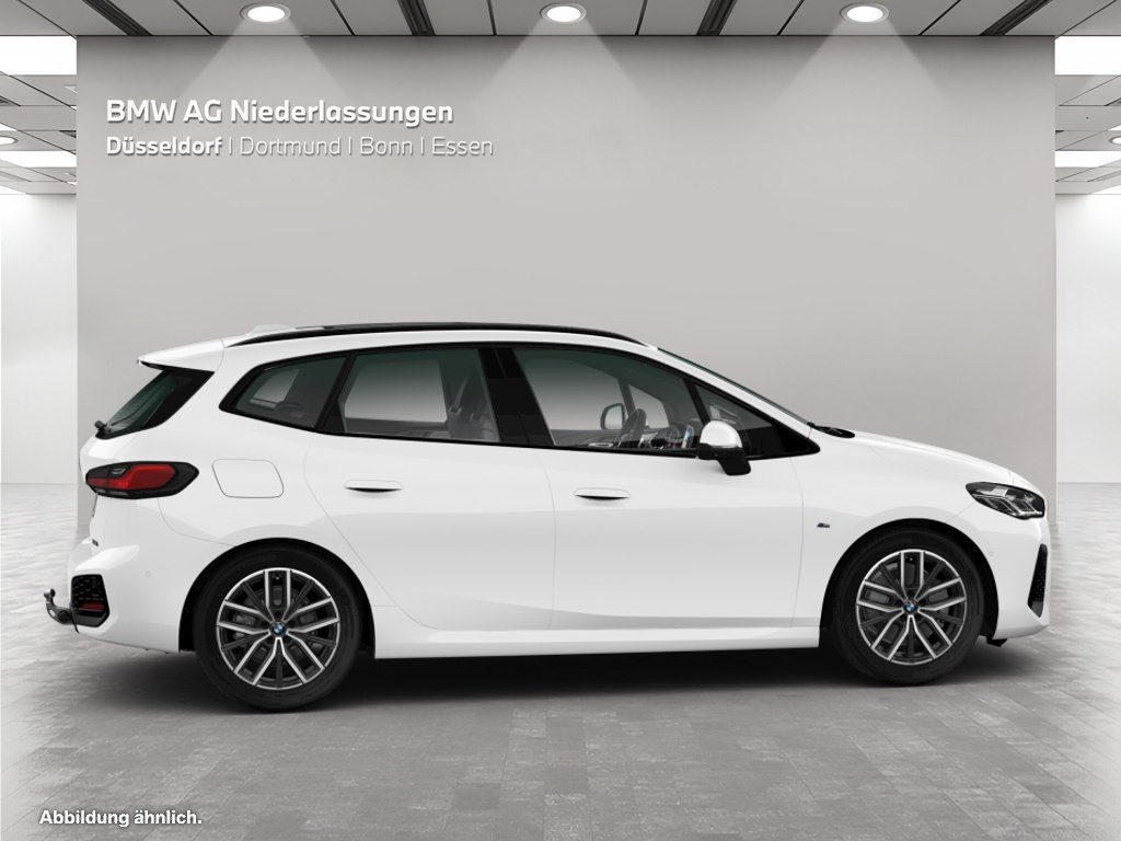 BMW 223 Active Tourer - Bild 11