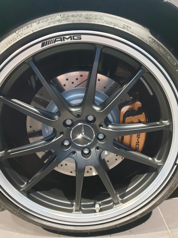 Mercedes-Benz C 63 AMG