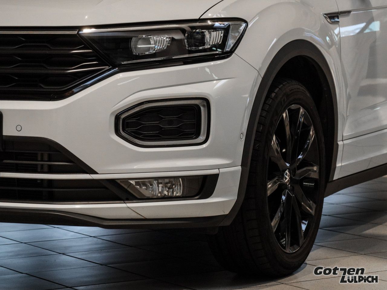 Fahrzeugabbildung Volkswagen T-Roc Cabriolet 1,5TSI R-Line Leder Winter-Paket