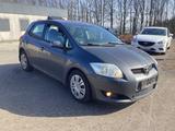 Toyota Auris 2.0 D-4d.dpf.5d - Toyota Auris: 2.0