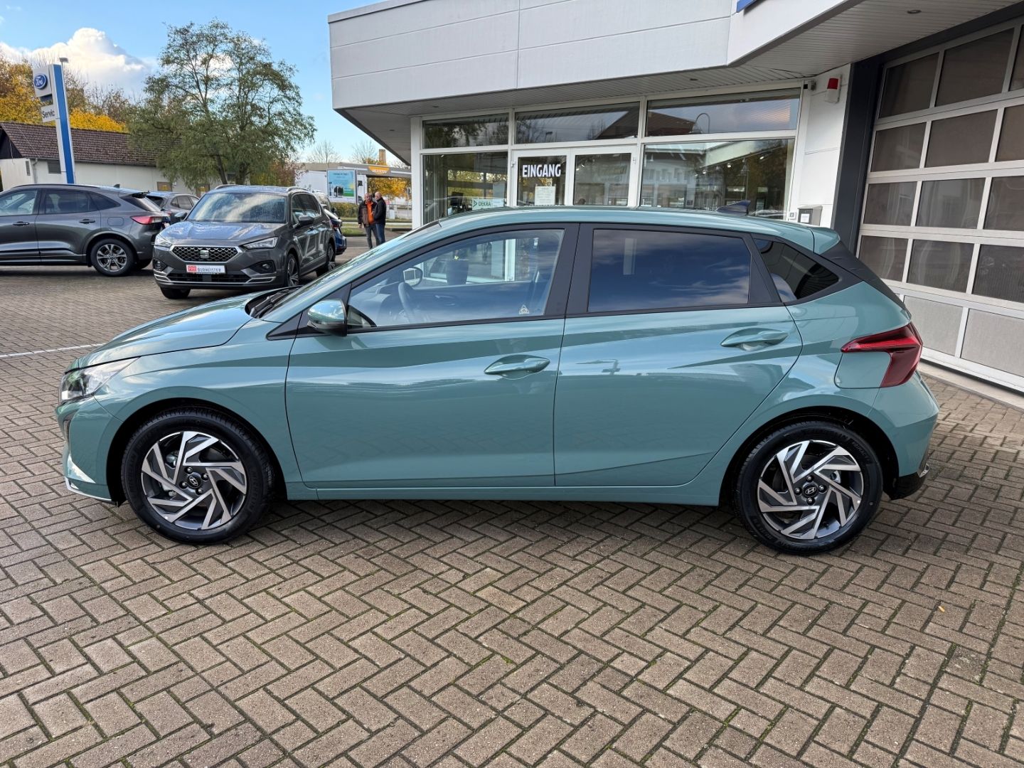 HYUNDAI i20 Select Family Navi Apple CarPlay Android Aut - Image 3