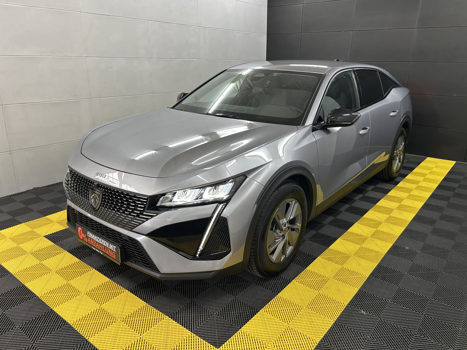 Peugeot 408 - 1