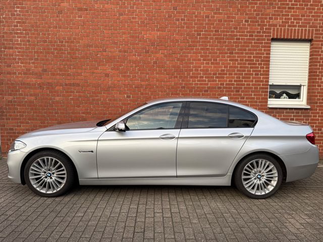 BMW 520d xDrive `Luxury`Navi`HUD`LED`19z