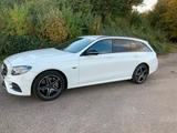 Mercedes-Benz E 300 de T Autom. - - Hybrid (Diesel/Elektro): Alcantara