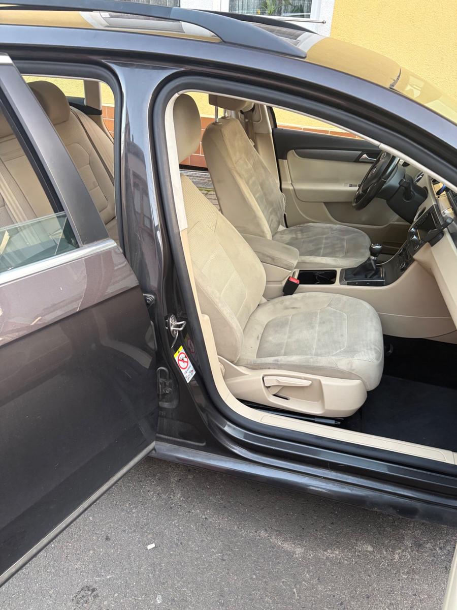 Volkswagen Passat 2010 — photo 11