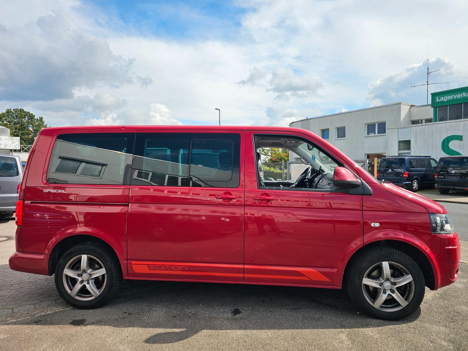 VOLKSWAGEN T5 MULTIVAN 2.0 TDI 140CH - BVM - CHAUFFAGE AUXILLIAIRE - TOIT OUVRANT - 1ERE MAIN - DISTRIBUTION NEUVE