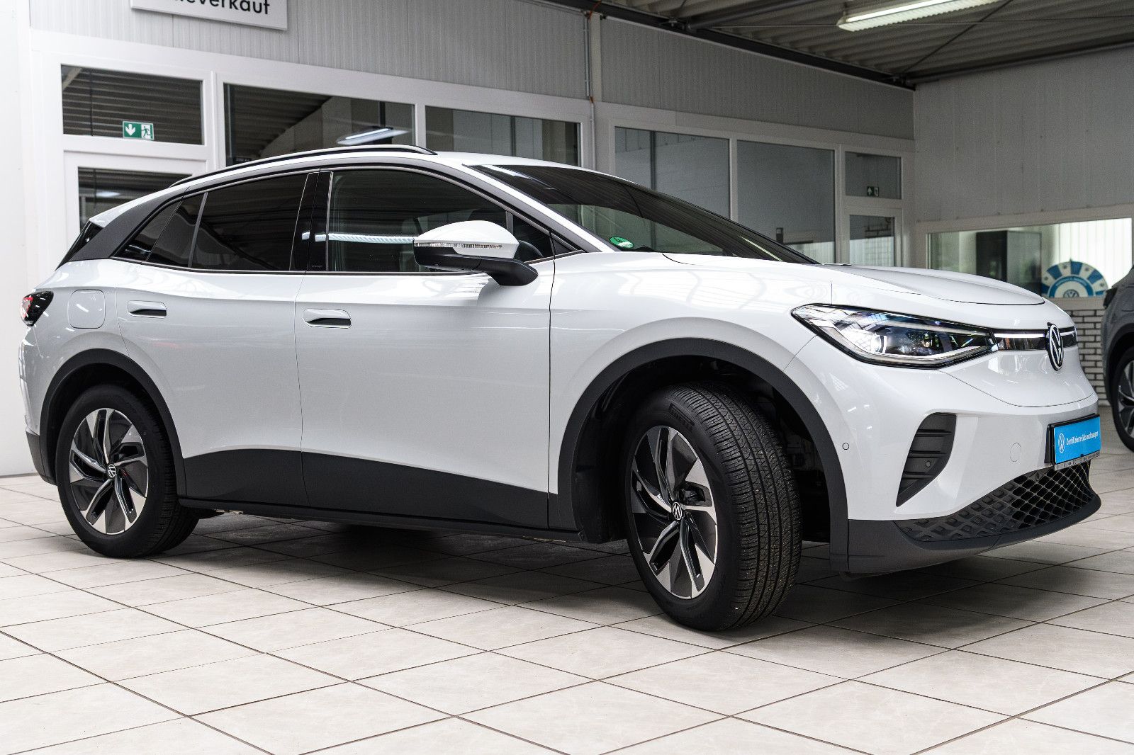 Fahrzeugabbildung Volkswagen ID.4 Pro IQ-LED+AHK+360°KAM+KEYLESS+WÄRMEP+DCC