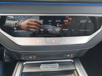KGM Rexton BLACK 2.2 XDi AT°El. Panodach°Navi°Leder°