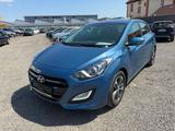 Hyundai i30 Navi  Kamera  Sitz+Lenkradheizung - Hyundai i30 mit Diesel-Antrieb: Limousine