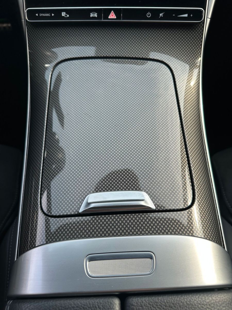 Fahrzeugabbildung Mercedes-Benz C 220 d T AMG-Line NAV+LED+AHK+KAM+SHZ+KEYLESS