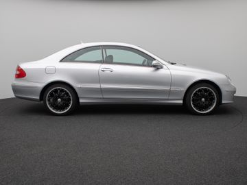 Fahrzeugabbildung Mercedes-Benz CLK 200 Coupe Kompressor Avantgarde Sitzhzg Temp