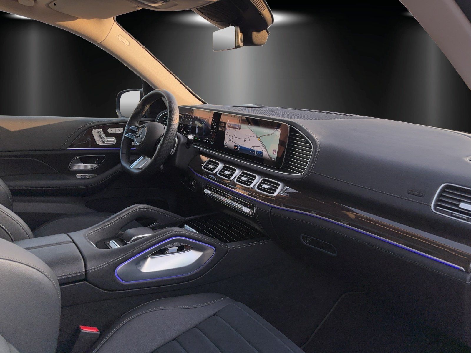 Fahrzeugabbildung Mercedes-Benz GLE350de AMG Prem DISTR Pano AIRMATIC 4xel.Sitze