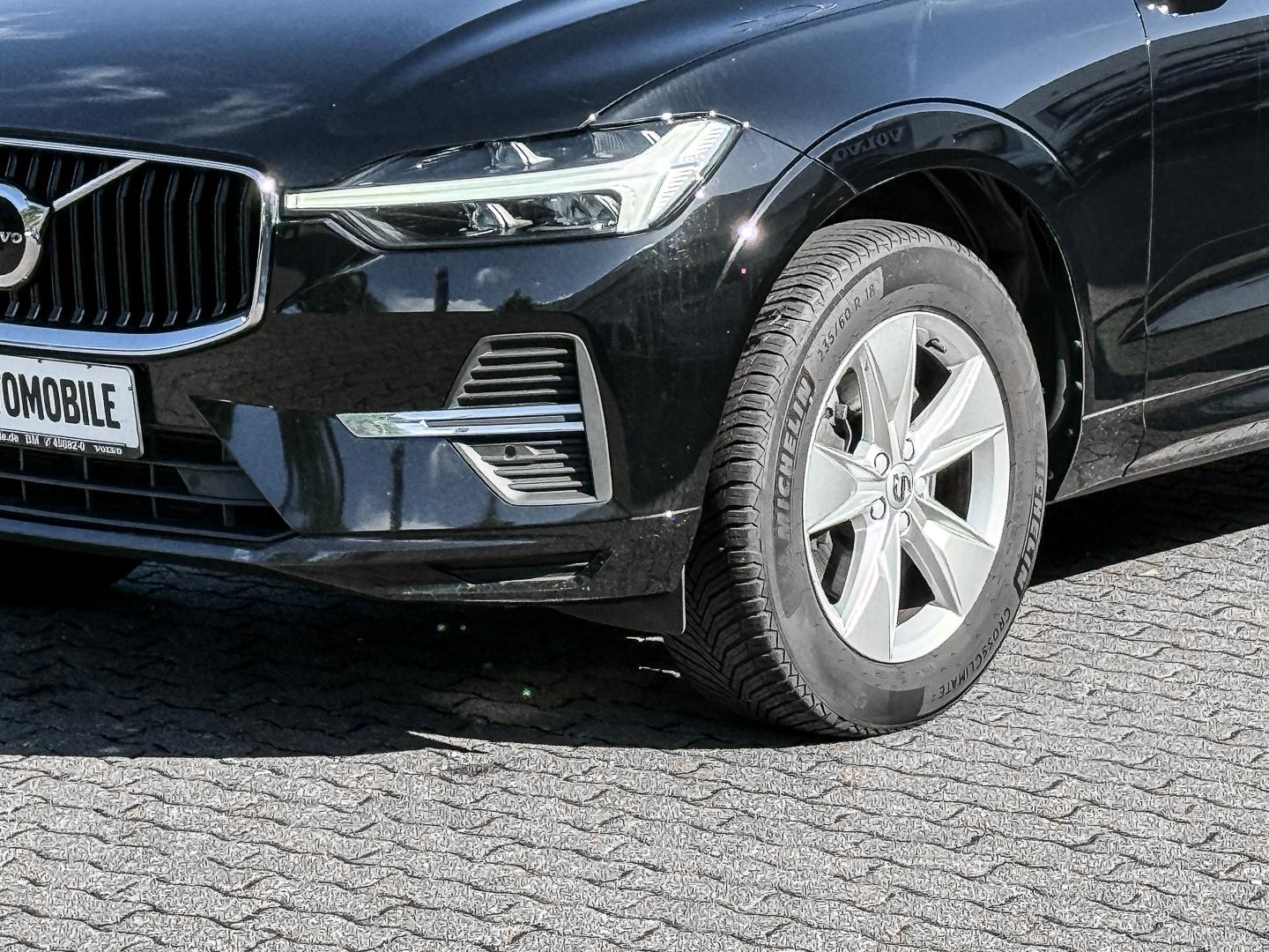 Volvo XC60 Core 2WD B4 Diesel EU6d AHK Digitales Cockp