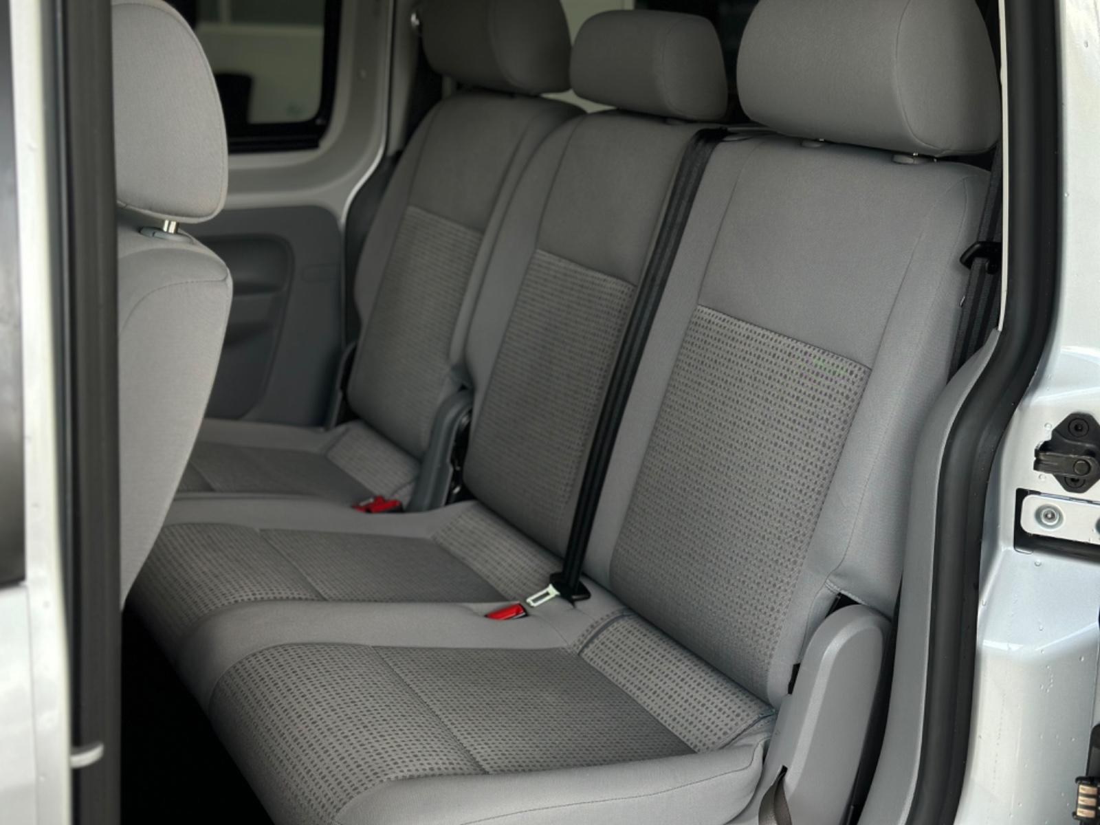 Volkswagen Caddy Maxi Life TDI Behindertengerecht-Rampe