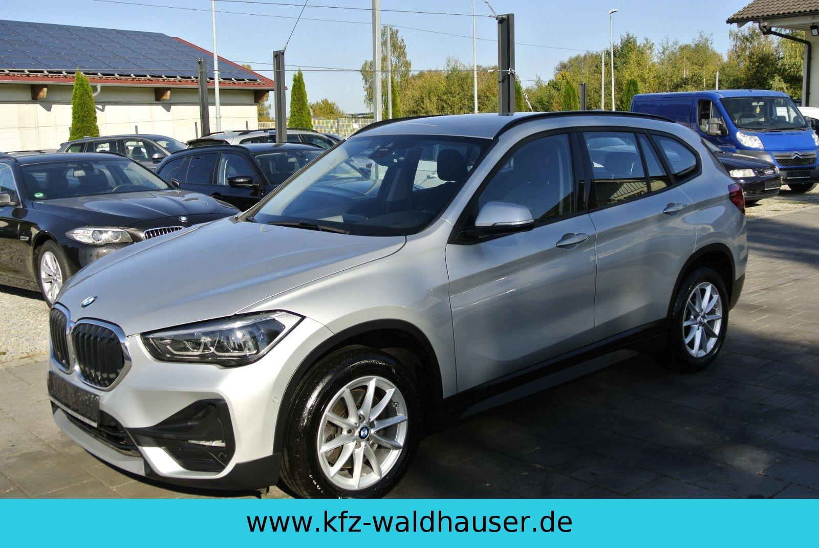 BMW X1 xDrive 20 d Advantage AHK Navi LED PDC....