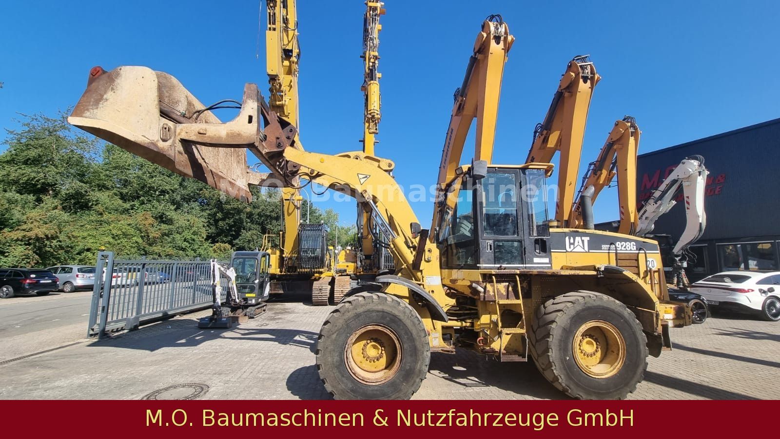Fahrzeugabbildung CAT 928 G / Hochkippschaufel / SW /