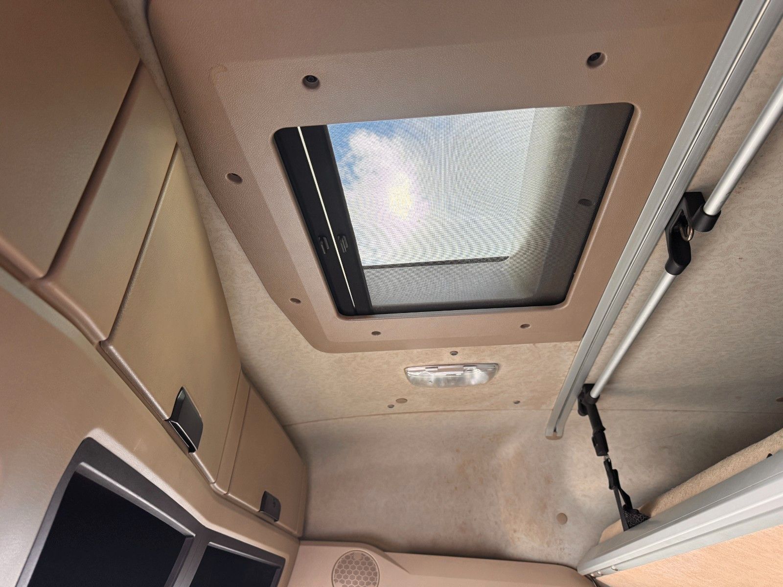 Fahrzeugabbildung Mercedes-Benz Actros 2545LnR 6x2 Retarder BigSpace PPC