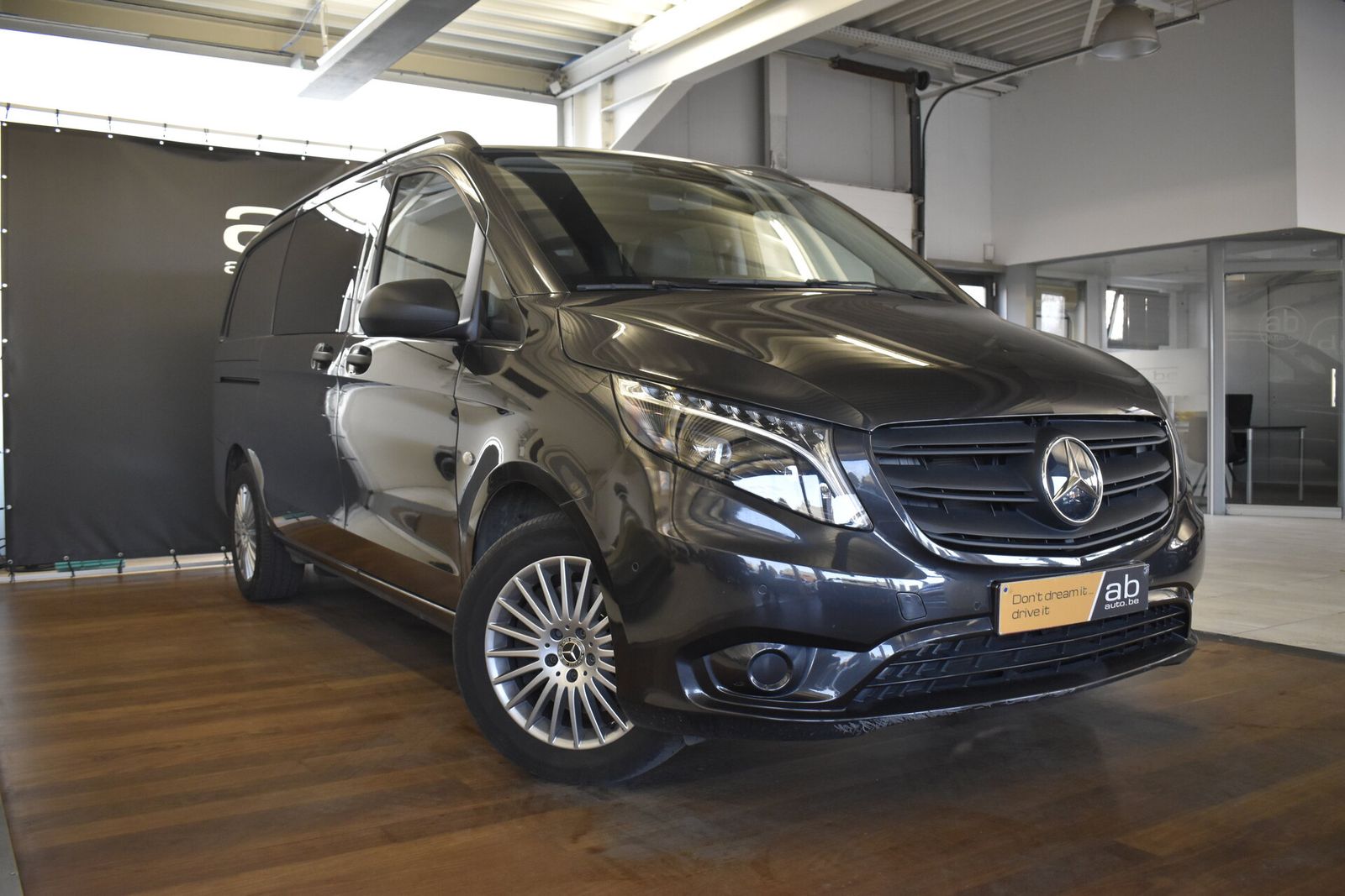 Mercedes-Benz Vito MIXTO 124 CDI (L2), DISTRONIC, LED, CAMERA, imagem 2