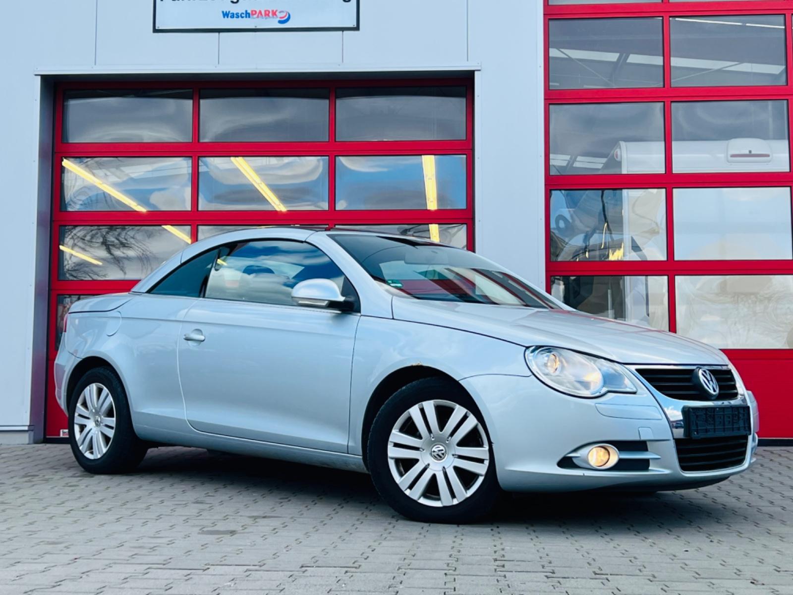 Volkswagen Eos 2.0 /PANORAMA/LEDER/SITZHEIZUN/PDC/ALU/KLIMA