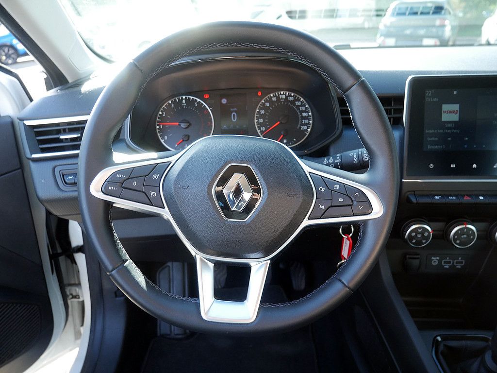 Fahrzeugabbildung Renault Clio Equilibre TCe 90 KLIMA LED SCHEINWERFER