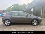 Opel Astra J Lim. 5-trg. Edition / AHK! - gebrauchte Opel Limousine