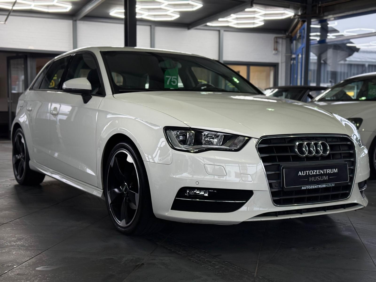 Audi A3 Sportback attraction*HU/AU NEU*SHZ*