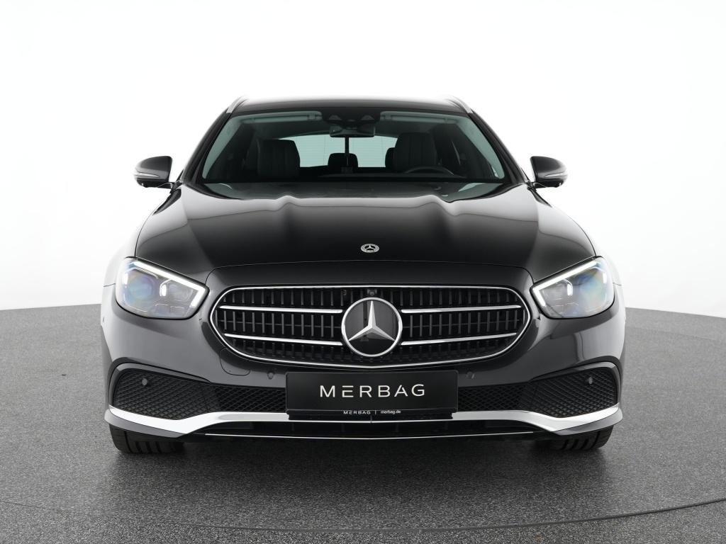 Mercedes-Benz E 220 d 4M T Avantgarde Multibeam HUD Distronic