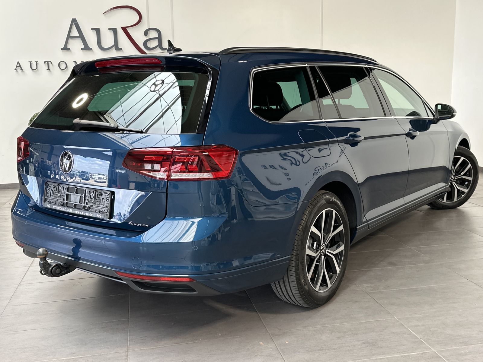 Fahrzeugabbildung Volkswagen Passat Variant Business 4M NAV+LED+AHK+PANO+360°