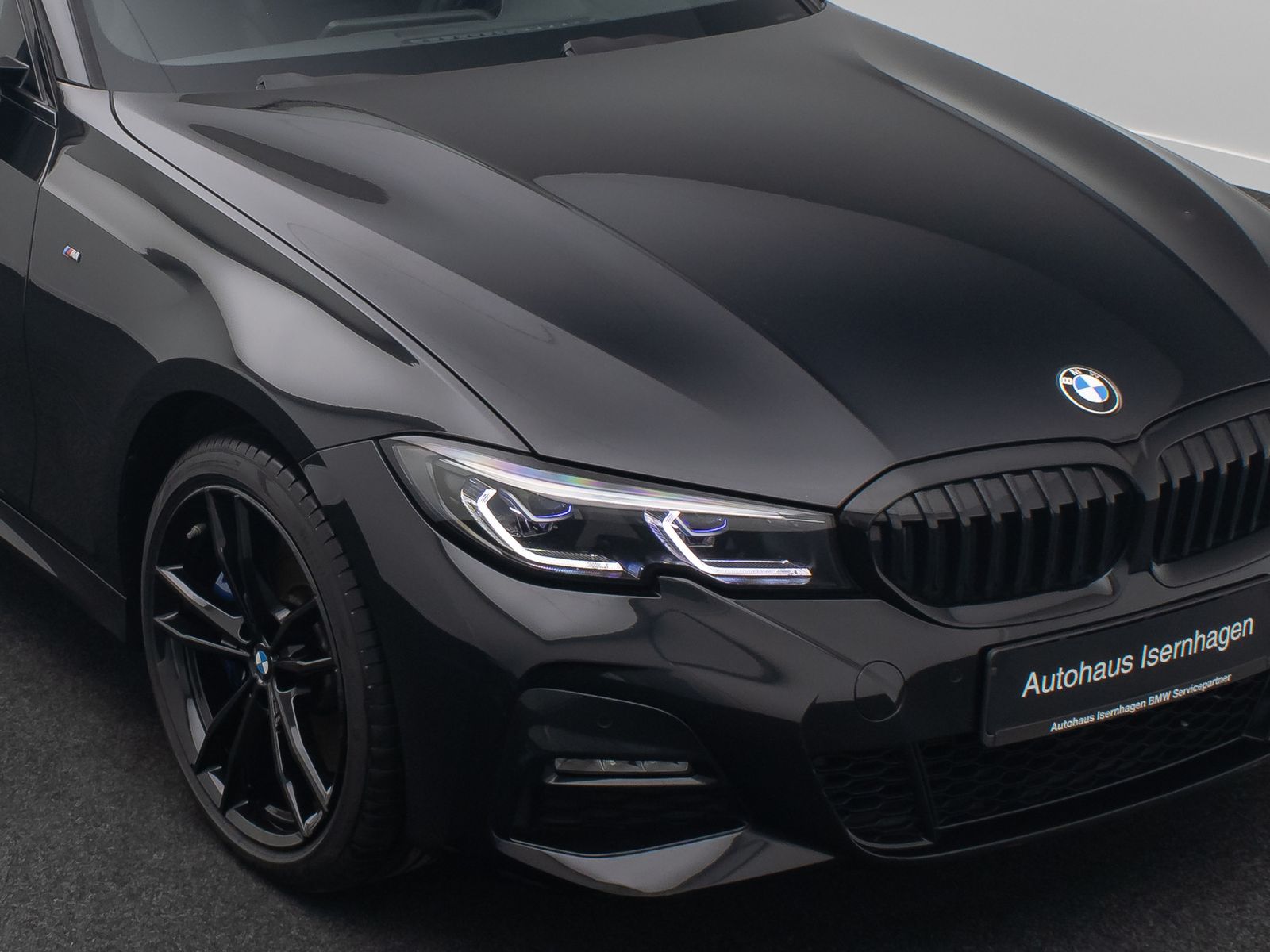 Fahrzeugabbildung BMW 330e xD M Sport DAB Laser Alarm Komfort 19Zoll