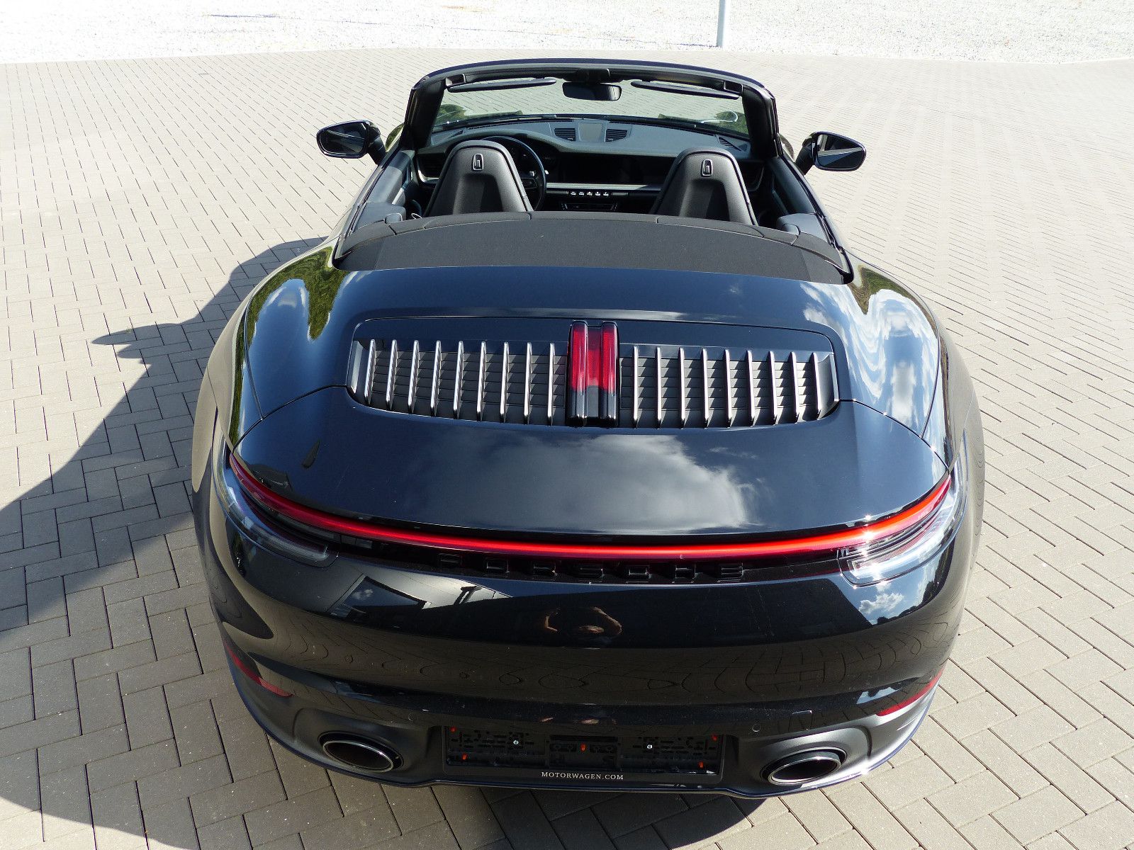Fahrzeugabbildung Porsche 992 Carrera 4 Cabriolet