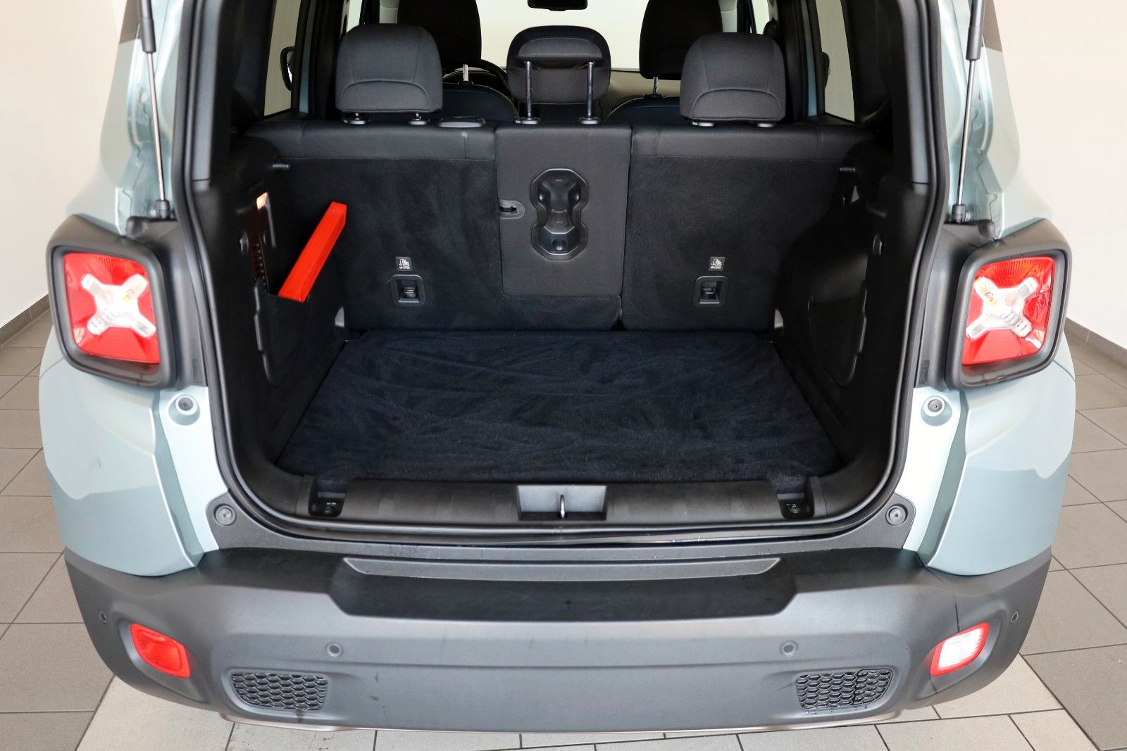 Fahrzeugabbildung Jeep Renegade Longitude Mild-Hybrid FWD, Kamera