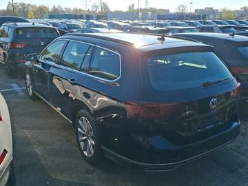 Volkswagen Passat Variant - 3