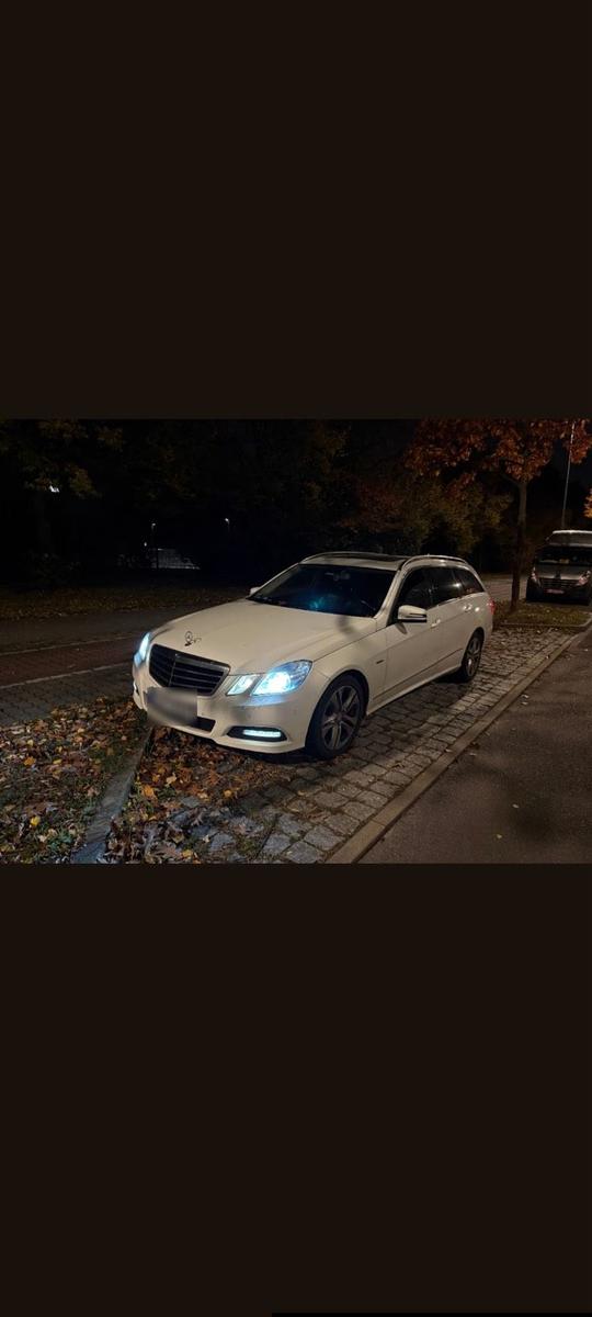 Mercedes-Benz E 220