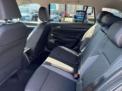 Fahrzeugabbildung Volkswagen Golf VIII Variant 1.5 TSI Goal ACC KAMERA AHK