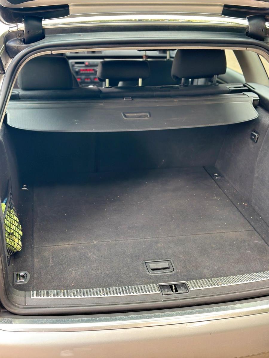 Audi A4 2004 — photo 11