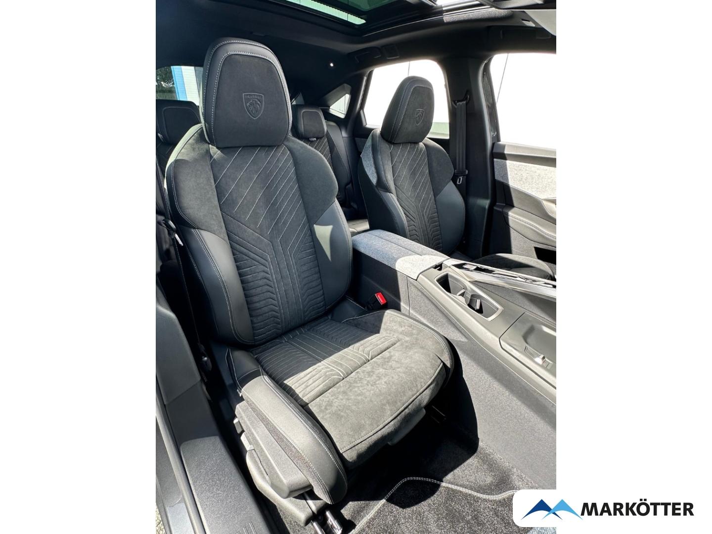 Peugeot 3008 GT Plug-In Hybrid 225 AHK/360°/Massage/Pano