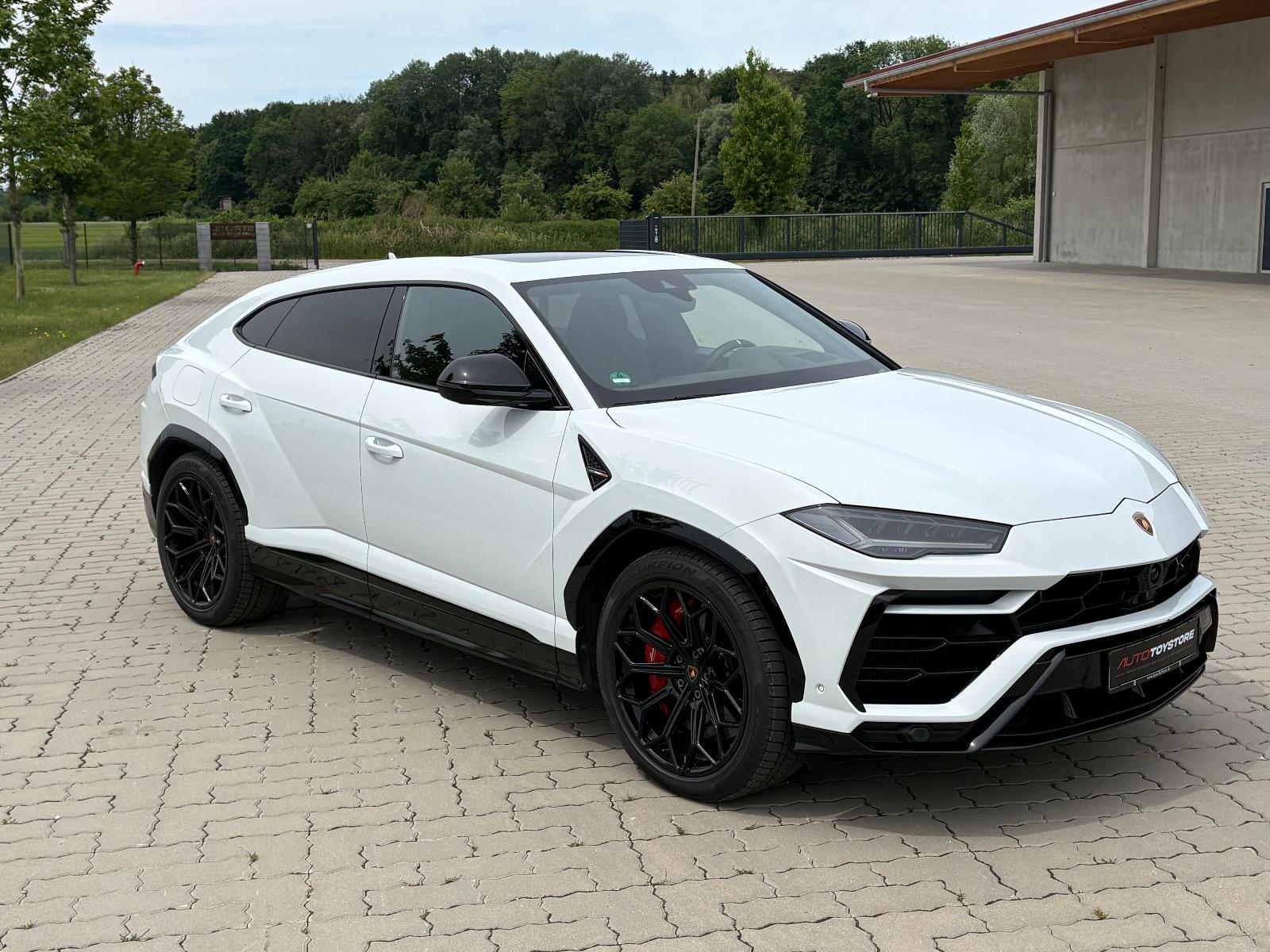 Lamborghini Urus MY2022, Pano, B&O, HUD, Akrapovic, Massage