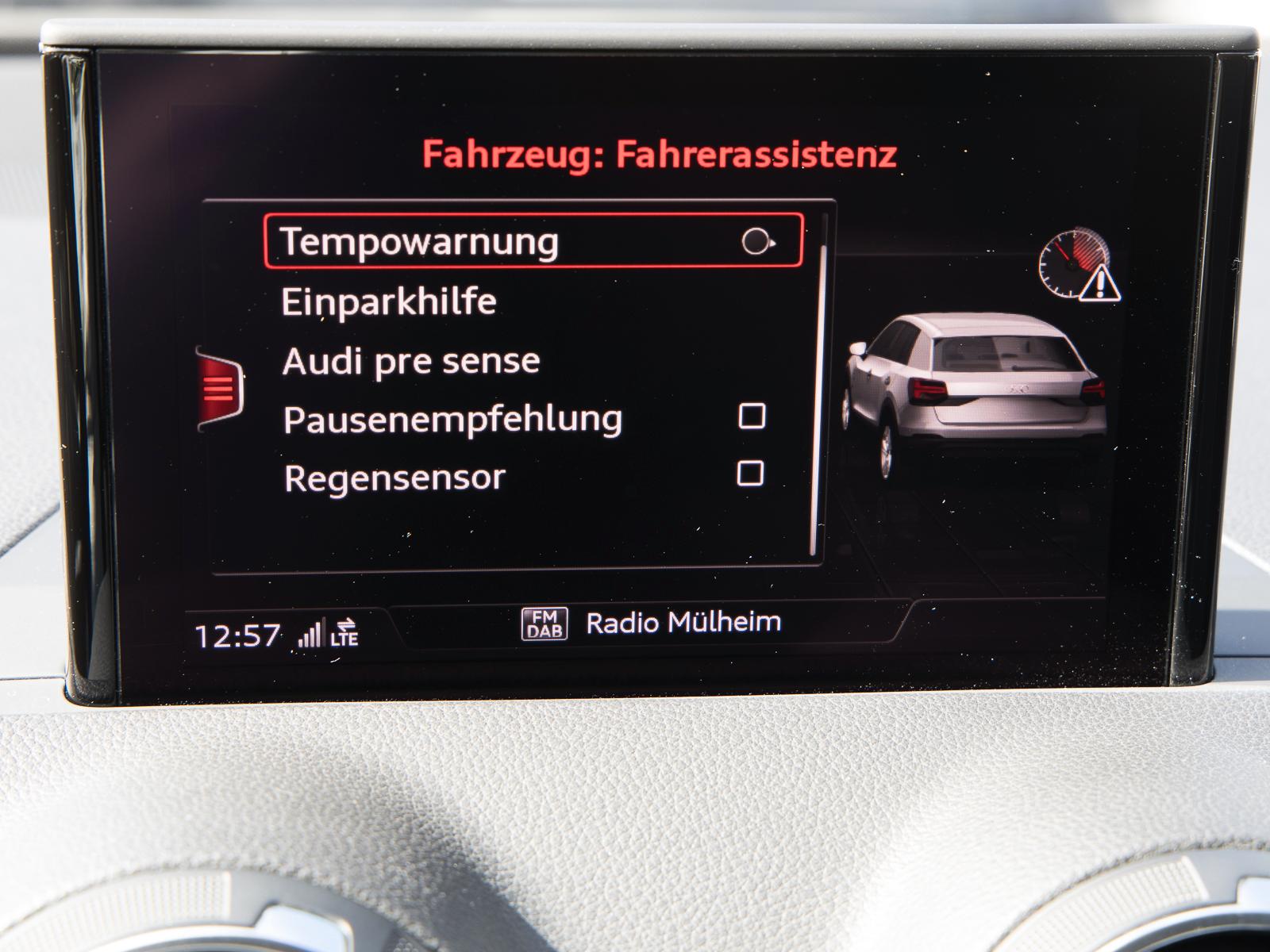 Audi Q2 1.4 TFSI S tronic sport NAVI LED PDC GJ-REIFE