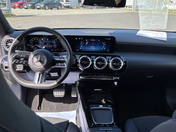 Mercedes CLA 200 - 9