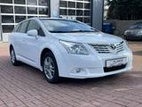 Toyota Avensis Kombi Edition Navi Service neu - Toyota Avensis bis 10.000 Euro